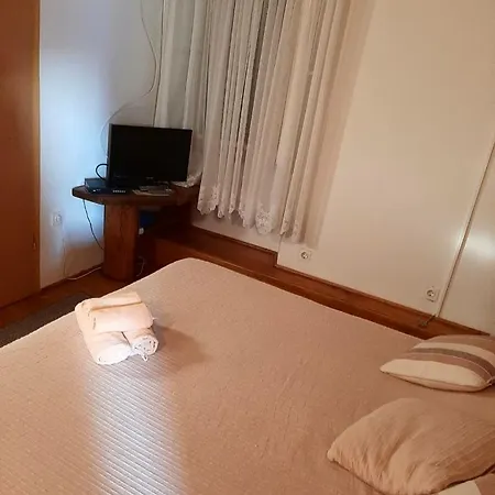Kairos Apartment *